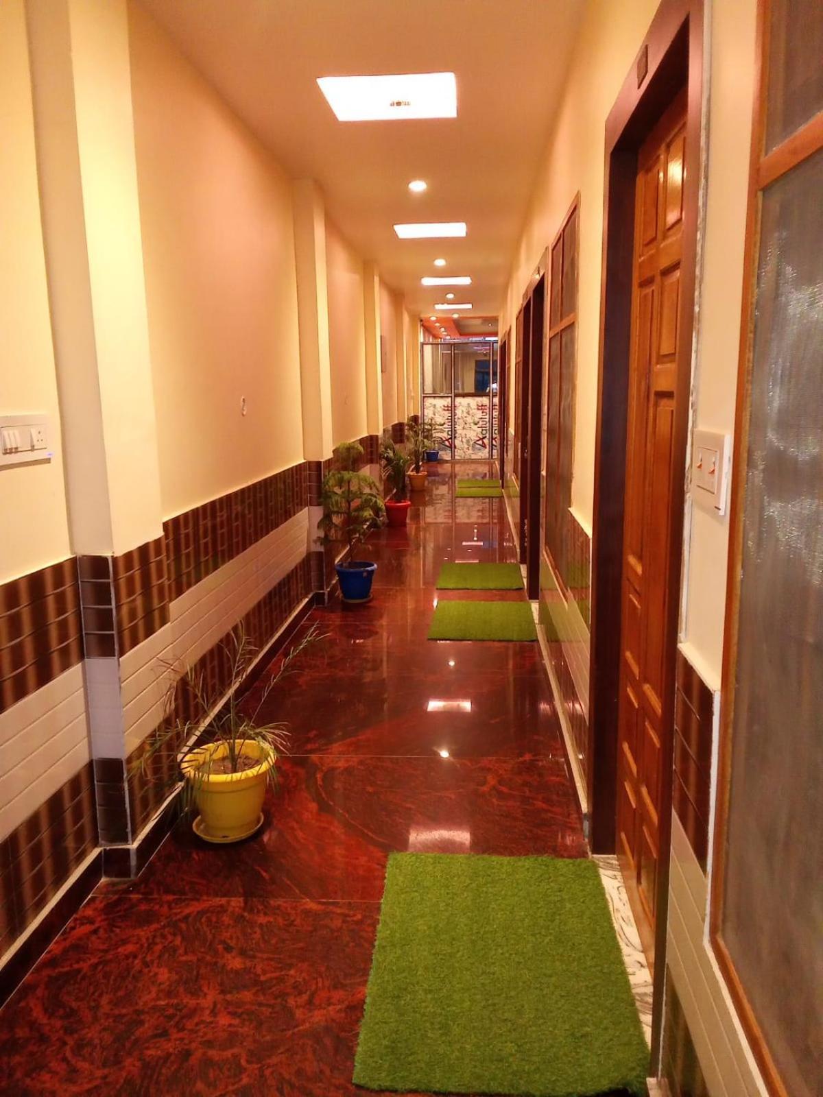 Ayodhya Kaka Guest House מראה חיצוני תמונה